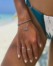 Carica l&#39;immagine nel visualizzatore di Gallery, ARAYA Sunlight Bracelet
